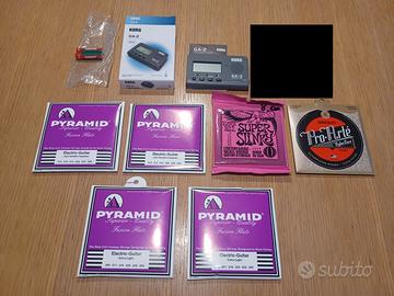 Corde ed accordatore per chitarra