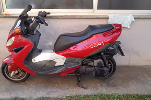 Malaguti Madison 125 Da ripristinare o per ricambi