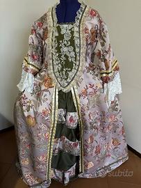 Abito dama del 700 fatto a mano