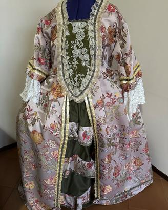 Abito dama del 700 fatto a mano