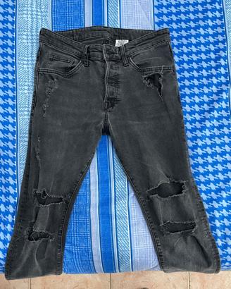 Jeans skinny H&M neri strappati – Taglia 32/34 –