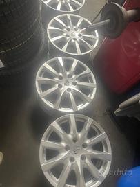 4 cerchi Porsche Nuovi 18 ‘  con 4 gomme
