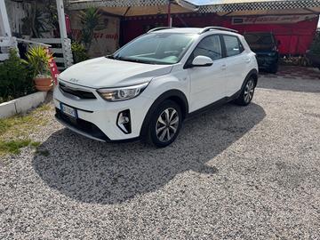 Kia Stonic 1.2 DPI Urban GARANTITA