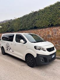 Peugeot Traveller