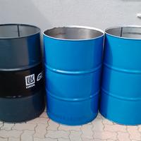 bidoni in ferro da litri 200.