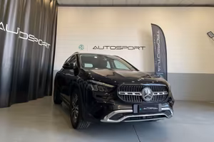 Mercedes-Benz GLA 180 Automatic Progressive A...