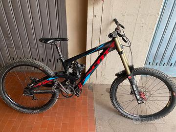 DH scott gambler  L 27.5