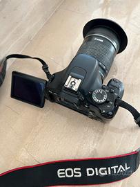 Macchina fotografica EOS 600 D