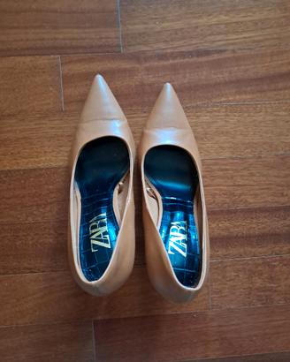 Scarpe con tacco