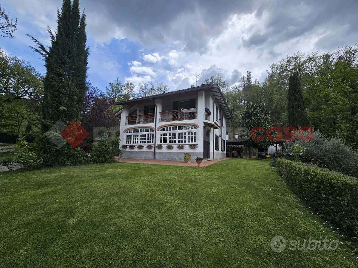 Casa Indipendente Arezzo [Rif. VL103VRG]