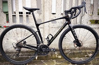 Bici gravel Giant Revolt 2 - tg. M