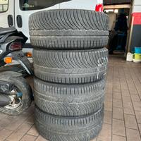 GOMME INVERNALI MICHELIN 255/40R19