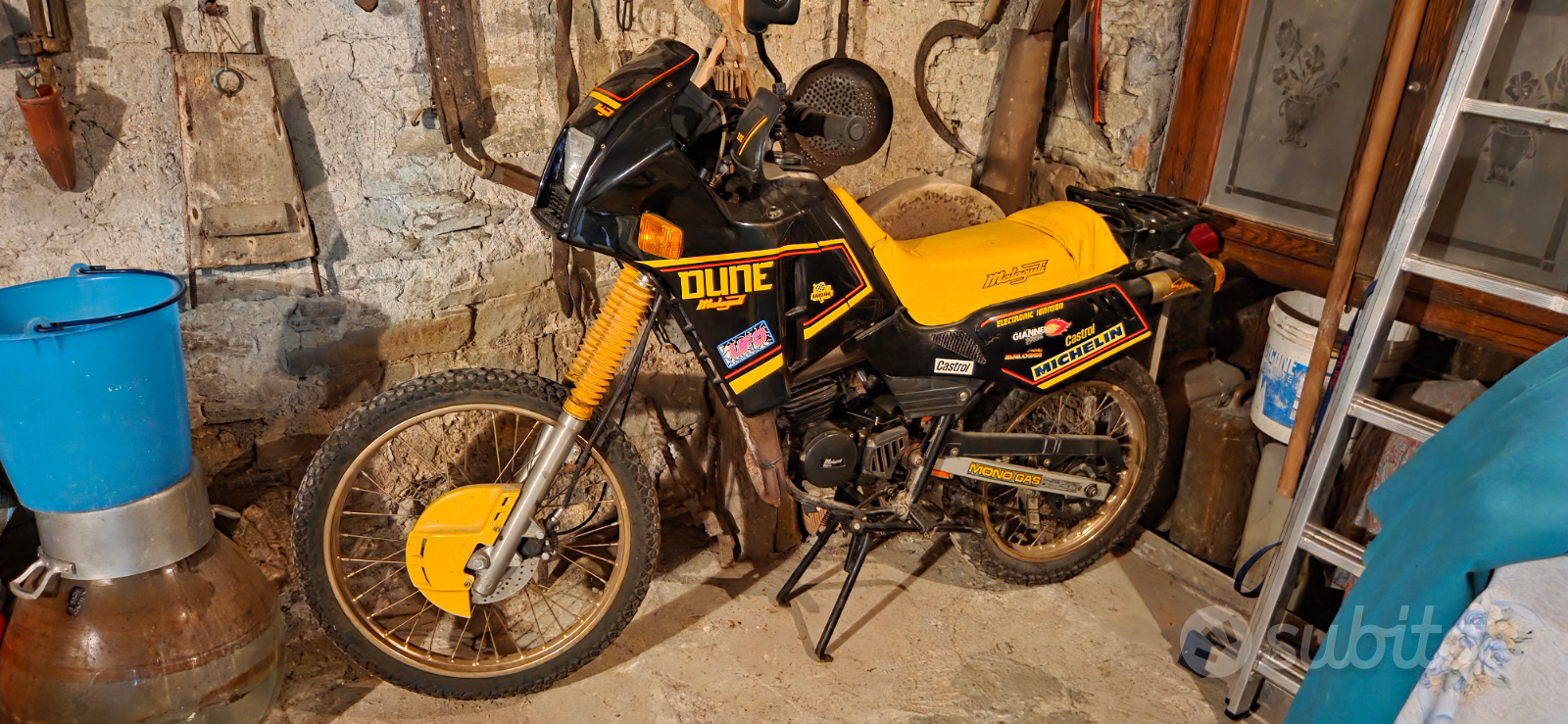 Malaguti Dune 50 del 1997 nero e giallo Moto e Scooter In - Main Image