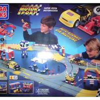 diorama megablocks anni 90 - pista con due auto