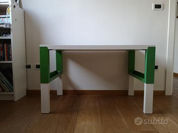 Scrivania Ikea Pahl regolabile 