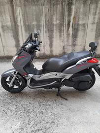 scooter yamaha 250