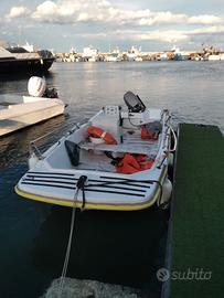 barca trimarano 4 mt 