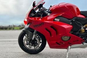 Ducati Panigale v4 2023