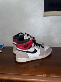 Nike Air Jordan 1 Retro High OG "Light Smoke Grey"