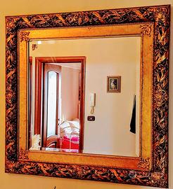 Specchio per arredamento.