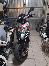 Aprilia SR 50 motard 