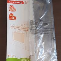 Barriera per piano cottura regolabile