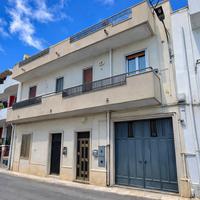 Intero immobile con Garage e Terrazzo