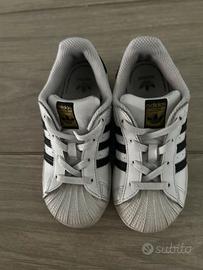 Scarpe sportive da bambino (4 paia)