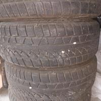 Pneumatici invernali con cerchio 185/55 R15