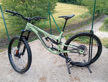 Enduro Saracen Ariel 60 pro