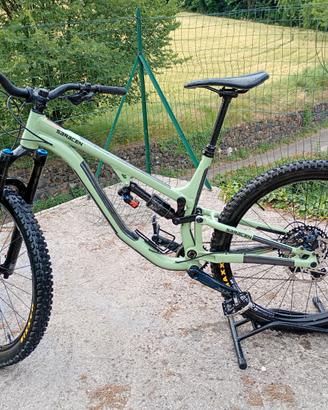 Enduro Saracen Ariel 60 pro