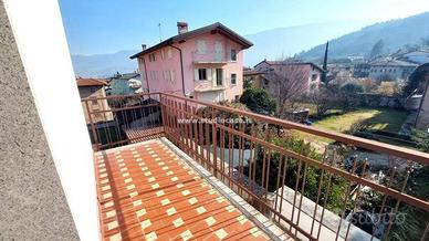 PORZIONE DI CASA CON 3 CAMERE DA LETTO