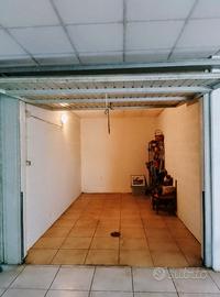 Garage a fianco Stazione FFSS - Posizione UNICA