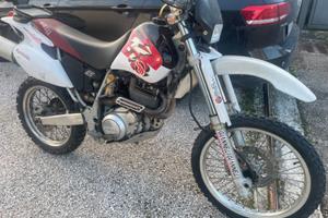 Yamaha TT 600 - 1998