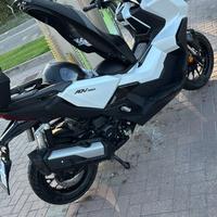 Honda ADV 350