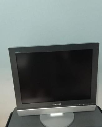 schermo PC Samsung 15 pollici completo di casse