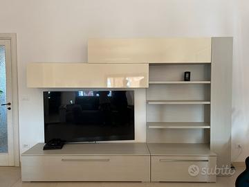 Mobile soggiorno moderno con LED integrati