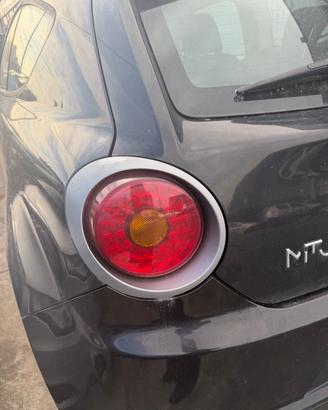 fanale posteriore destro alfa romeo mito