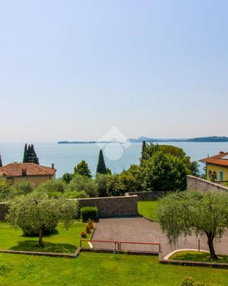 3 LOCALI A GARDONE RIVIERA