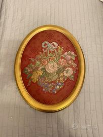 Quadro ovale in seta di S. Leucio