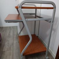 Tavolo/ scrivania porta pc