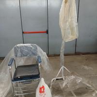Sedia a rotelle COMODA PER DEFECARE DA SEDUTI