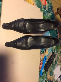 Dècolletè donna nere vero cuoio. N.37