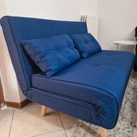 Divano letto come nuovo.