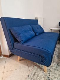 Divano letto come nuovo.