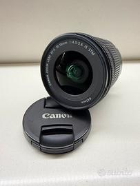 Canon 10-18 mm f/4.5-5.6 paraluce e filtro UV