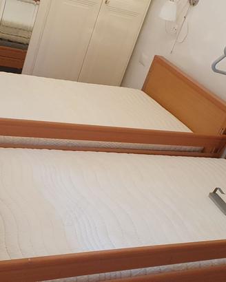 letto ortopedico motorizzato con sponde