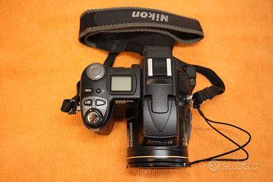 Nikon colpix  P8700