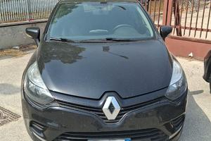 RENAULT CLIO  8v 75cv  5 PORTE NERA