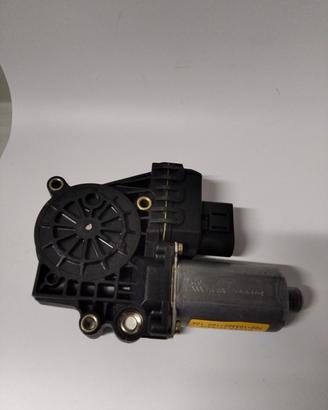 MOTORINO ALZACRISTALLO PORTIERA ANT SX 8D0959801F 